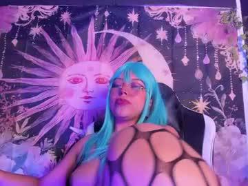 Watch layra_66 performing live on BoomCams free cam network