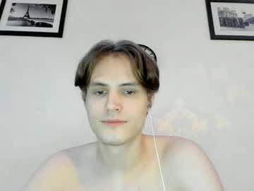 Watch lazaret1k performing live on BoomCams free cam network