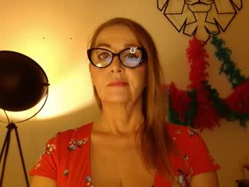 Watch leadesire performing live on BoomCams free cam network