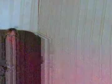 Watch leo_2_ performing live on BoomCams free cam network