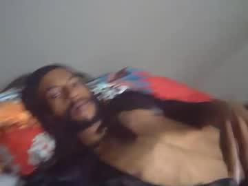 Watch levitt_pearse performing live on BoomCams free cam network