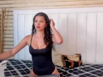 Watch lia_monroe1 performing live on BoomCams free cam network