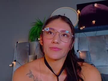 Watch liaamoretti__ performing live on BoomCams free cam network