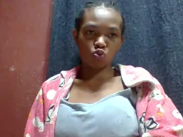 Watch liaraisha performing live on BoomCams free cam network