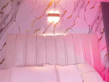 Watch liatink performing live on BoomCams free cam network