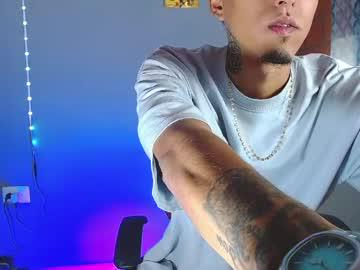 Watch liiaam_lee_ performing live on BoomCams free cam network