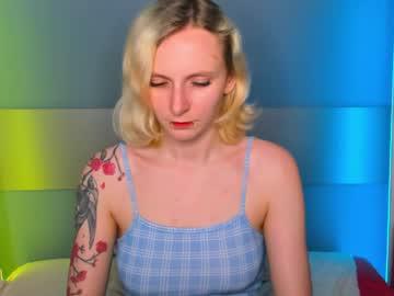 Watch likilip performing live on BoomCams free cam network