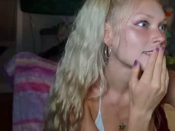 Watch lilfknsquirt performing live on BoomCams free cam network