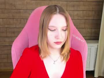 Watch lililinn performing live on BoomCams free cam network