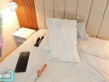 Watch lilith_kramston performing live on BoomCams free cam network
