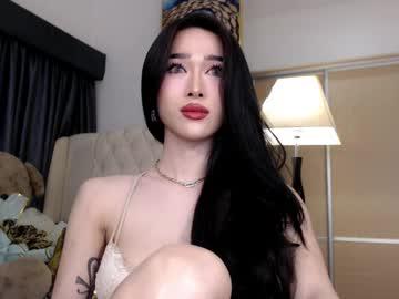 Watch lilith_mazikeen69 performing live on BoomCams free cam network