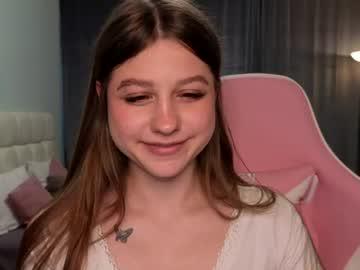 Watch lilymoore69 performing live on BoomCams free cam network
