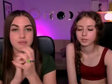 Watch lina_fox12 performing live on BoomCams free cam network