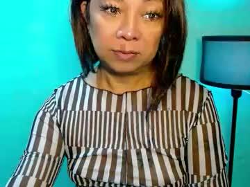Watch linkingqueens69 performing live on BoomCams free cam network