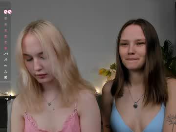 Watch lisaluve performing live on BoomCams free cam network