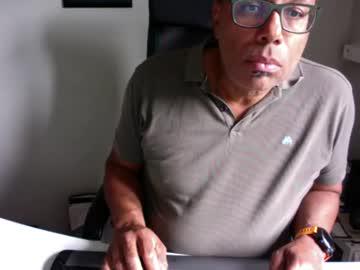 Watch little_buddha performing live on BoomCams free cam network