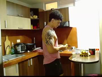 Watch loganandrwz performing live on BoomCams free cam network
