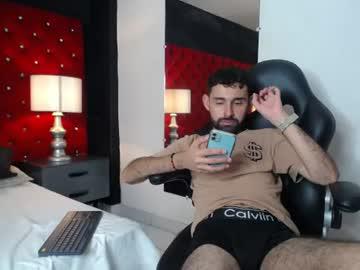 Watch loganfoxx_ performing live on BoomCams free cam network