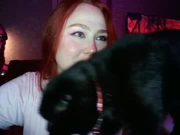 Watch lolaamint_ performing live on BoomCams free cam network