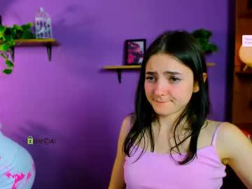 Watch lole_ti performing live on BoomCams free cam network