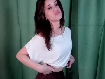 Watch lorainethach performing live on BoomCams free cam network