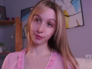 Watch lost_mymind performing live on BoomCams free cam network