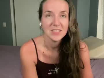 Watch lothlori performing live on BoomCams free cam network
