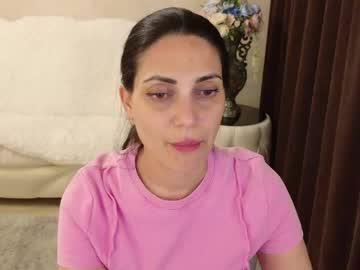 Watch lovelybeatricee performing live on BoomCams free cam network