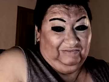 Watch lovelyboobsx performing live on BoomCams free cam network