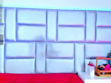Watch lovelynickyy performing live on BoomCams free cam network