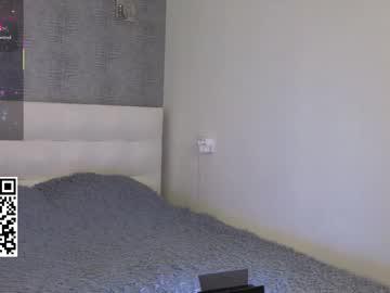 Watch lua__19 performing live on BoomCams free cam network