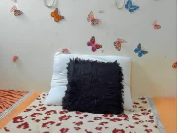 Watch luna_bellla performing live on BoomCams free cam network