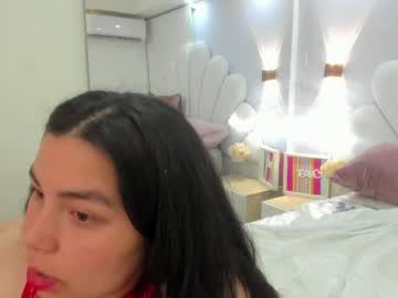 Watch luna_bloomm_ performing live on BoomCams free cam network