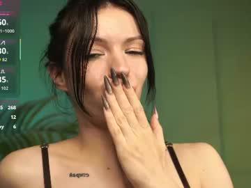 Watch luna_come performing live on BoomCams free cam network