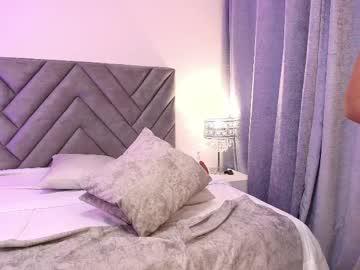 Watch luna_queen7 performing live on BoomCams free cam network