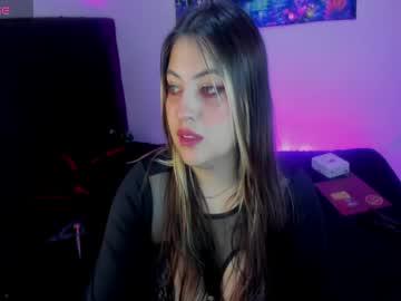 Watch luna_ray420 performing live on BoomCams free cam network