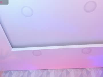 Watch luna_vans performing live on BoomCams free cam network
