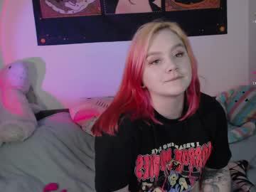 Watch lunaali performing live on BoomCams free cam network