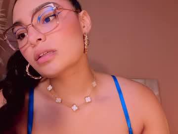 Watch lunaaspen performing live on BoomCams free cam network