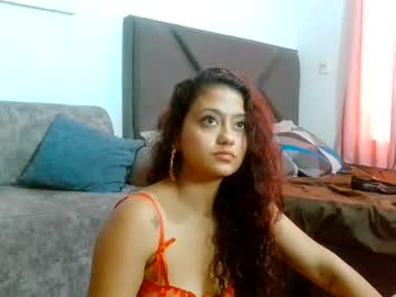Watch lunagutt performing live on BoomCams free cam network