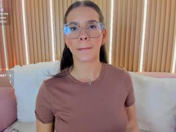 Watch lunamillers_ performing live on BoomCams free cam network