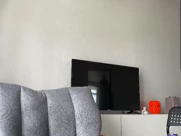 Watch lyon_power_ performing live on BoomCams free cam network