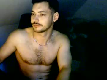 Watch m1recevierrr performing live on BoomCams free cam network