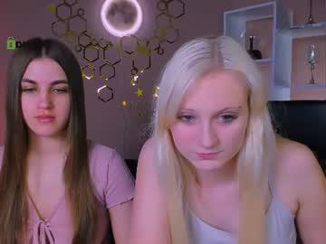 Watch madam_ulis performing live on BoomCams free cam network