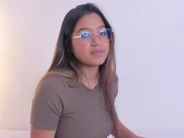 Watch madelayn_torres performing live on BoomCams free cam network