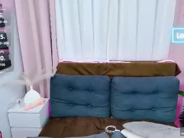 Watch madison_more performing live on BoomCams free cam network