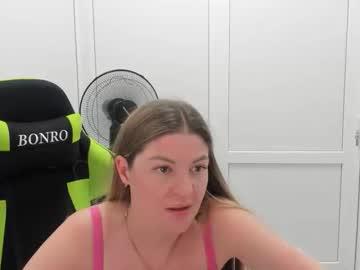 Watch madison_smile performing live on BoomCams free cam network