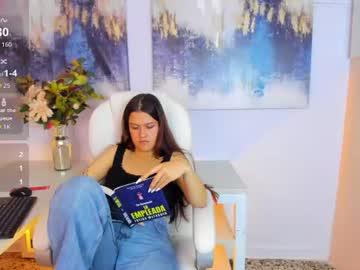 Watch madydoll_1 performing live on BoomCams free cam network