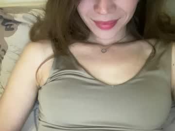 Watch magicgirl50053 performing live on BoomCams free cam network