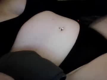 Watch makemewatch performing live on BoomCams free cam network